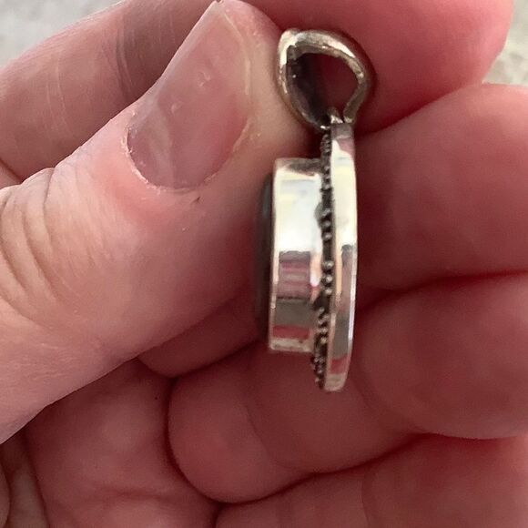 𝅺STERLING SILVER 925 ABALONE SHELL  MARCASITE WOMAN PENDANT​​ - Picture 7 of 7